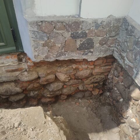 fundament kruchta archeolodzy